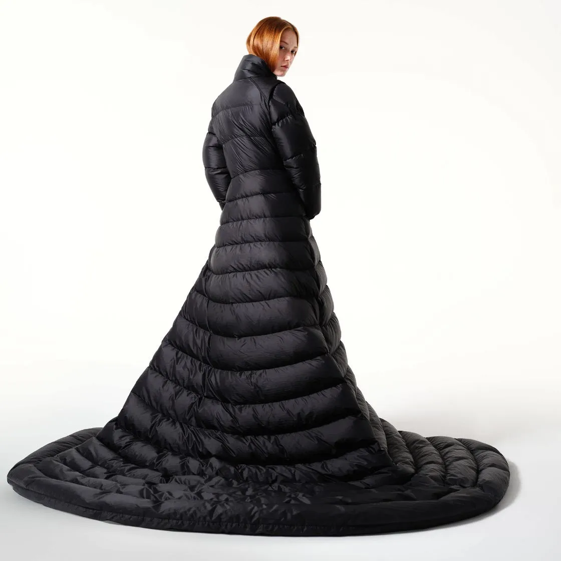 Evening styling with shiny puffer